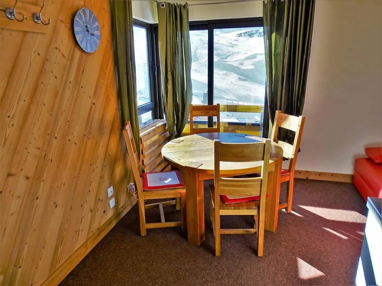 Residence Le Cime De Caron By Piaunddirk Val Thorens Apartmán